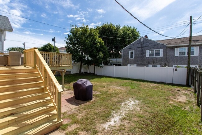 Photo - 60 Plymouth St