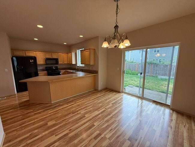 Photo - 3Bd/2.5Ba Maple Valley Home