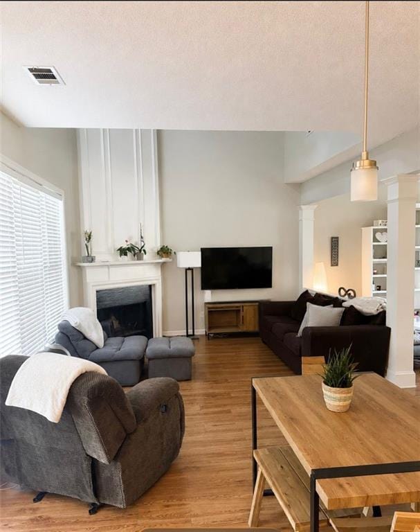 108 Devonshire Dr