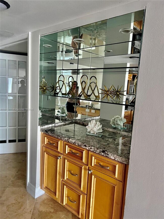 Photo - 1717 N Bayshore Dr Unit A-1856