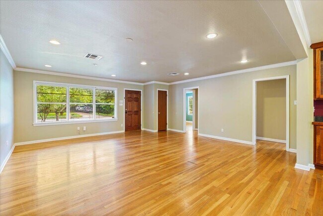 Photo - 1205 Ruth Ave