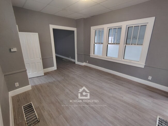 Photo - 227 W 12th St