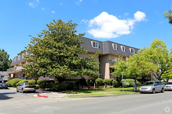 Photo - Pinebrook West