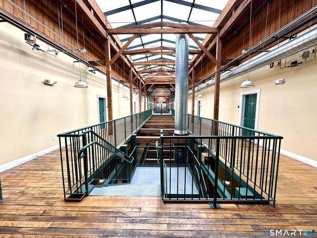Photo - 145 Canal St E Unit 518