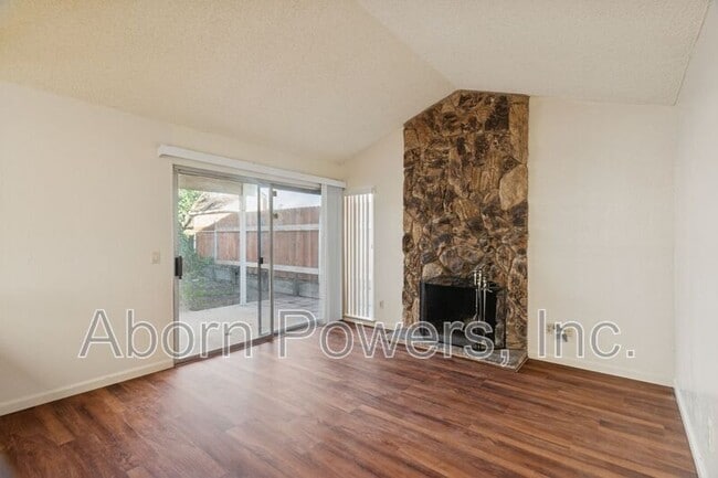 Photo - 7025 Catamaran Dr