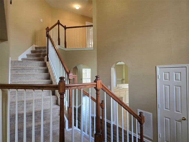 Photo - 1820 Branch Hill Dr