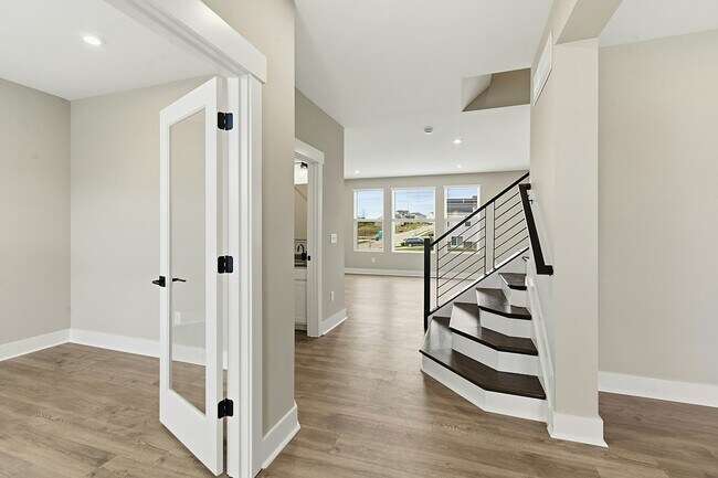 Photo - 521 Coolmore Ct