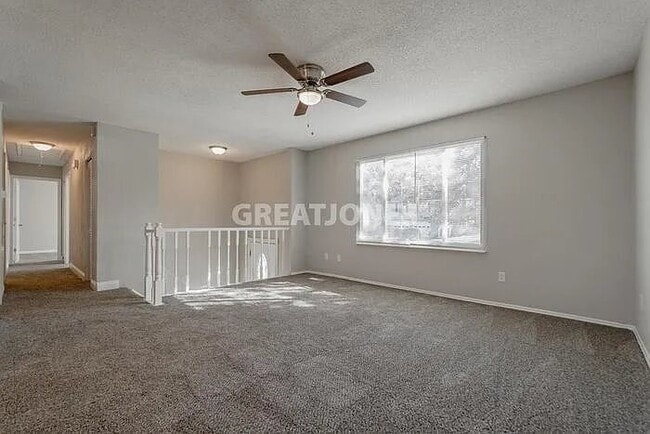 Photo - 119 Woodspur Rd