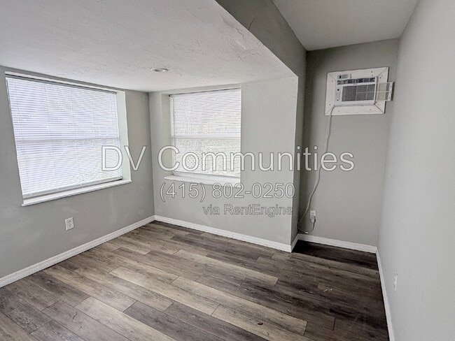 Photo - 1426 10th St W