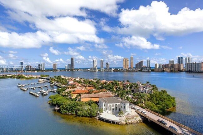 Photo - 6000 Island Blvd Unidad 1404