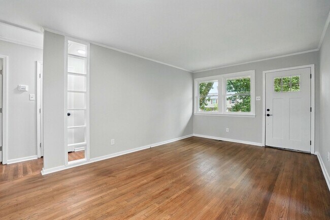 Photo - Charming 2BR Duplex in Charlotte