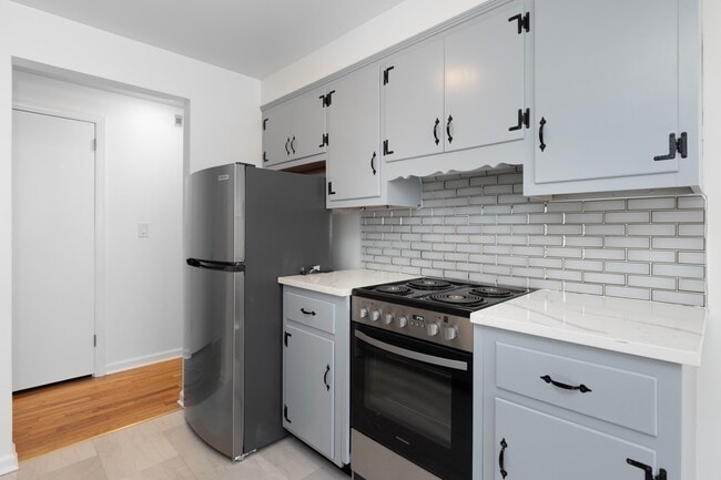 Photo - 56 Church St Unit 1