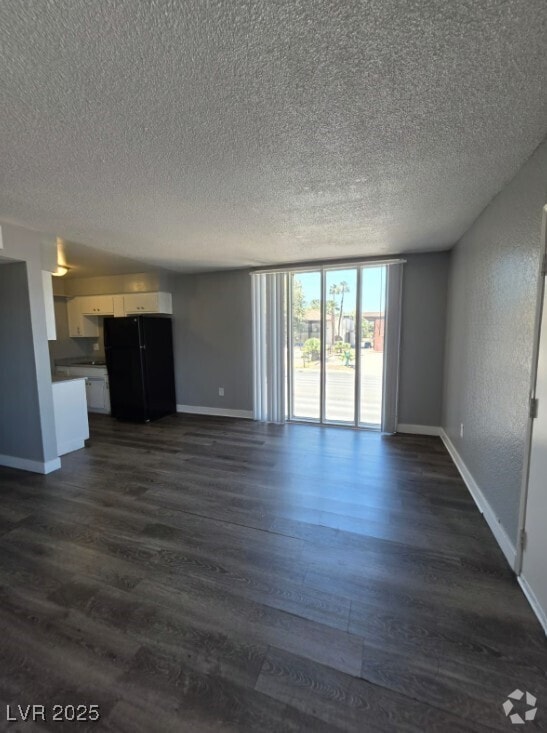 Building Photo - 1089 E Desert Inn Rd Unit 5 Rental