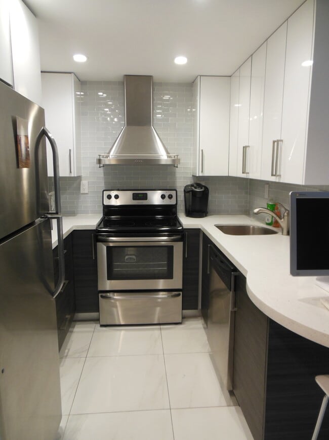 TWO BEDROOM TWO BATHROOM! WATERFRONT COMMU... - TWO BEDROOM TWO BATHROOM! WATERFRONT COMMU... Unidad 13 Rental