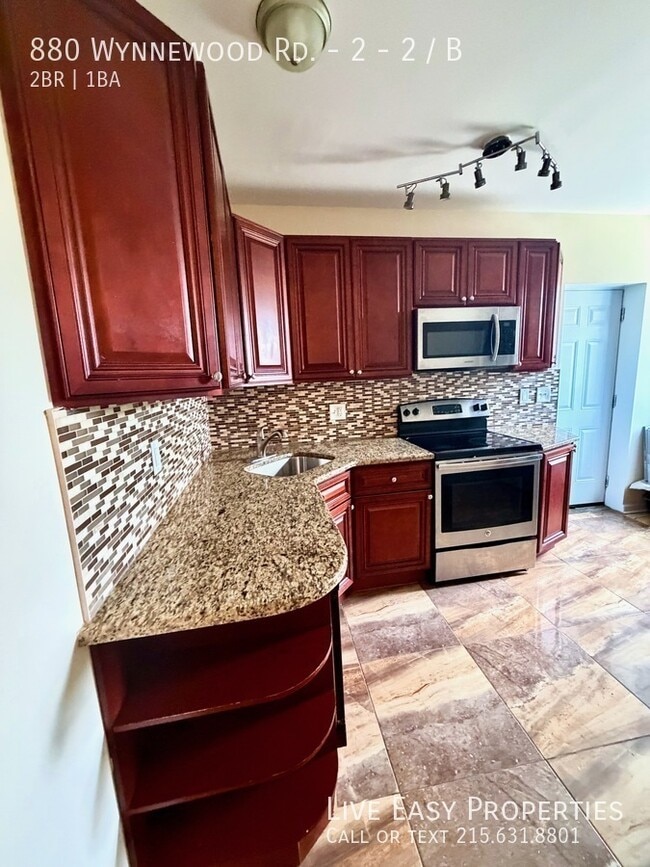 Photo - 880 Wynnewood Rd Unit 2 / B