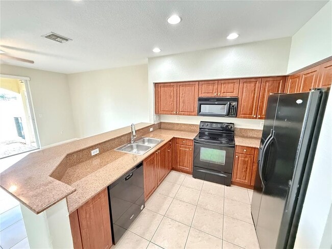 Building Photo - 8380 SW 25th Ct Rental