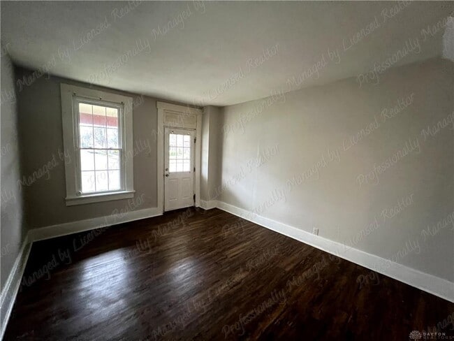 Photo - 703 S Main St