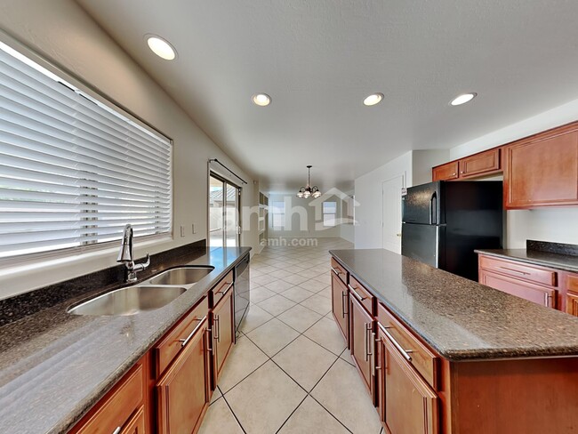 Photo - 7225 W Williams St