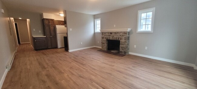 Building Photo - 220 Rosedale Ave Unit B Rental