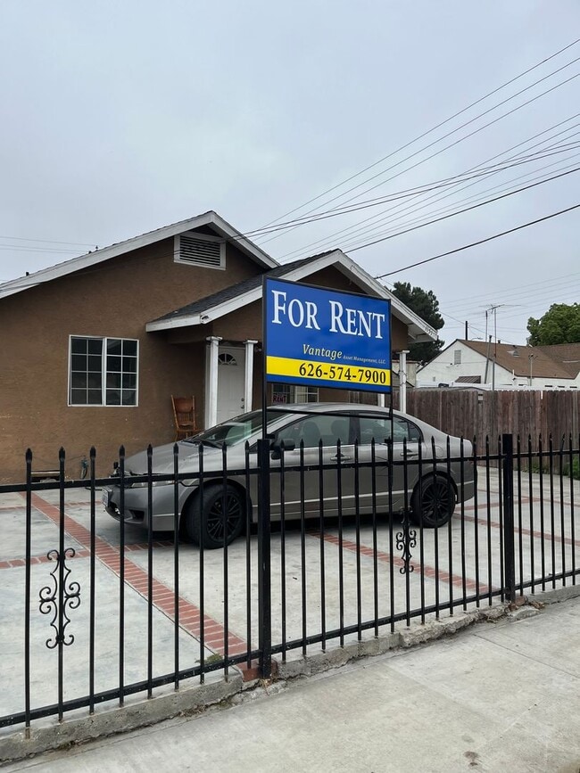 Photo - 1151-1153 E 88th Pl Unit 1151