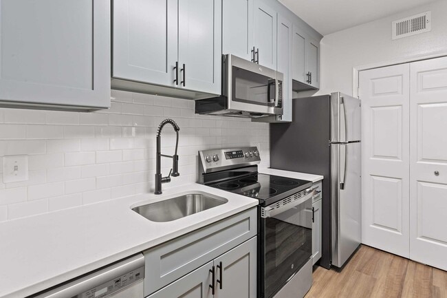 Building Photo - The Jefferson at Fair Oaks