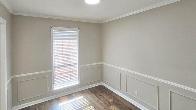 Photo - 3068 S Mendenhall Rd