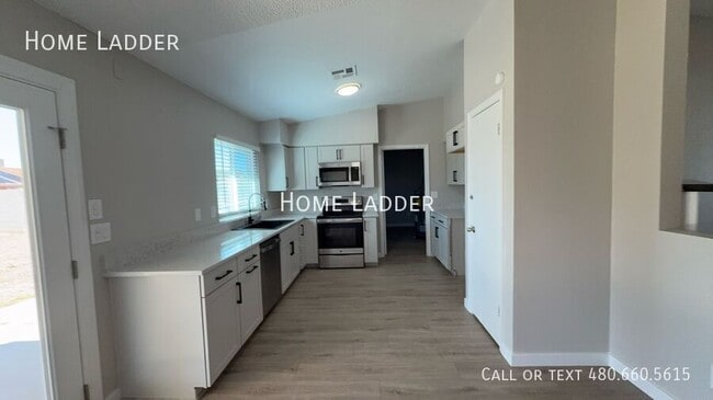 Photo - 3633 W Tonto Ln