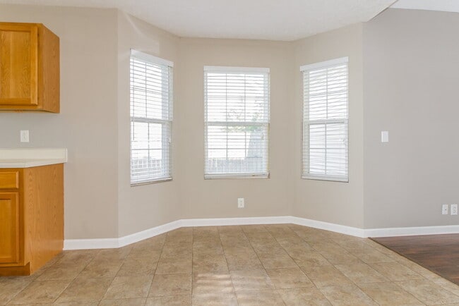 Photo - 2612 Apostle Ln