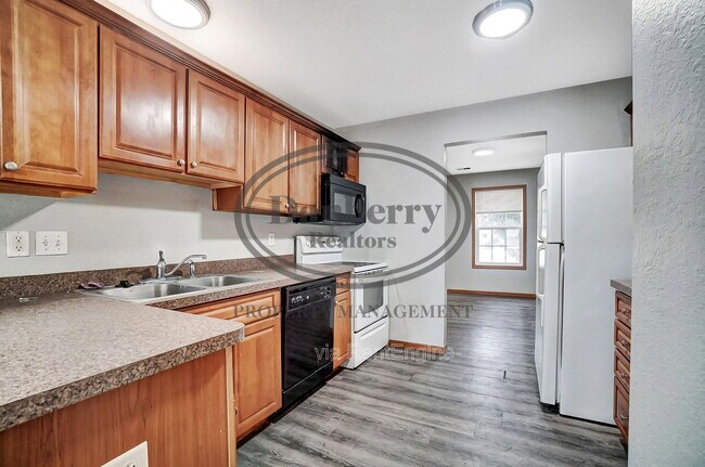 Photo - 1115 N Byrne Rd