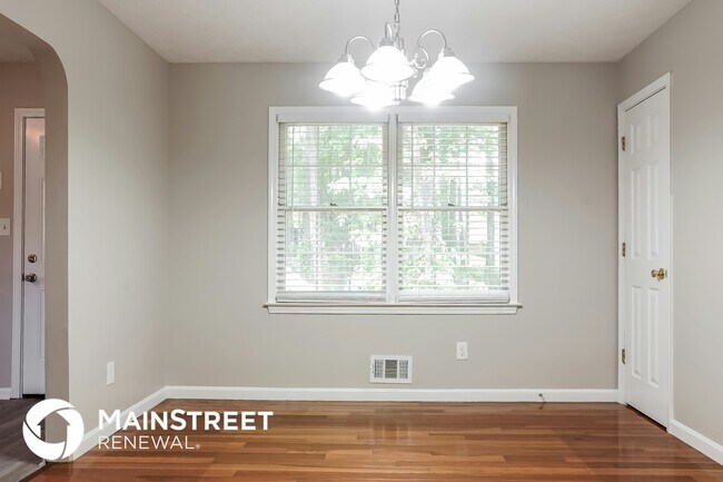 Photo - 122 Marion Ln