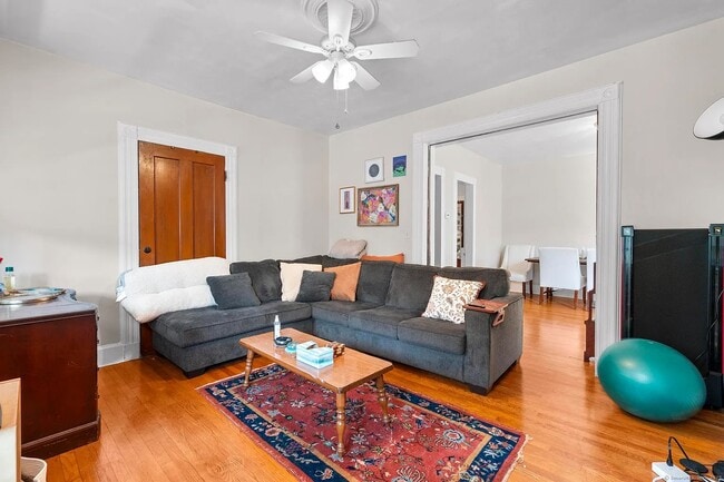 Photo - 119 Foster St Unidad Floor 1