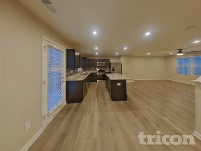 Photo - 110 Weymouth Ave