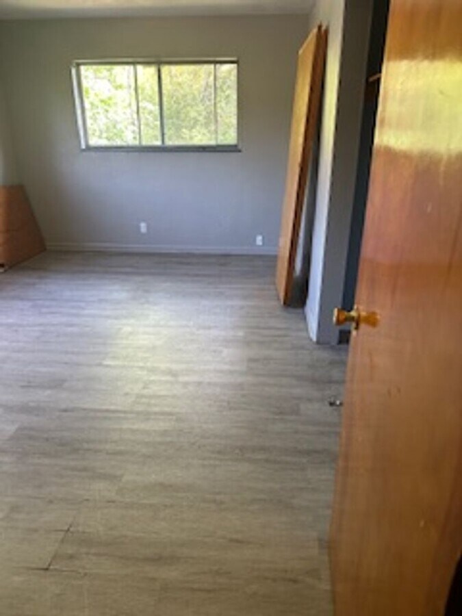 Photo - 623 Clifton Dr Unit B