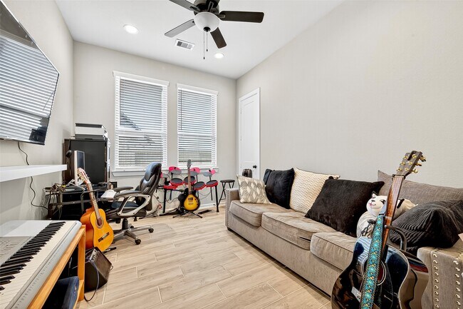 Photo - 6034 Painted Plains Ln