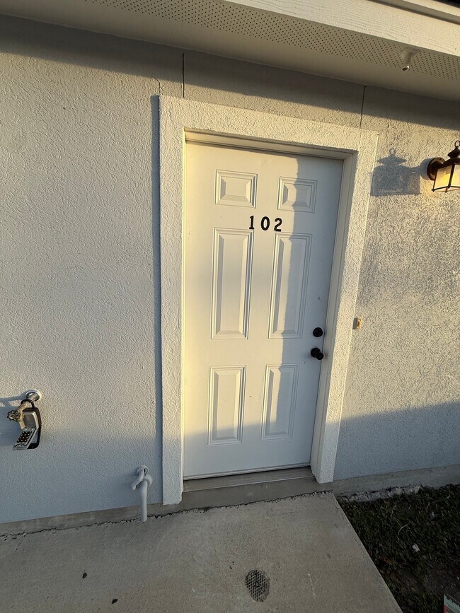 Photo - 11114 Baywood St