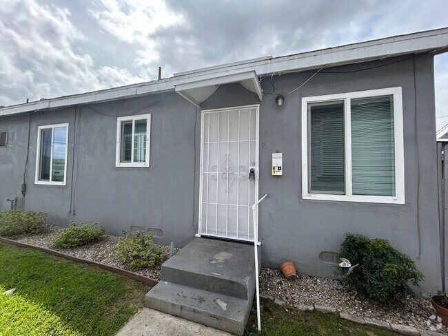 Building Photo - Cozy 1 Bedroom, 1 Bath Unit in Colton Avai... Rental
