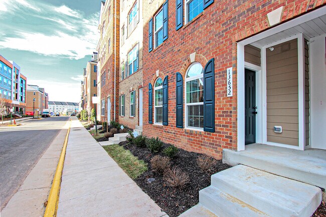 Photo - 13652 Endeavour Dr