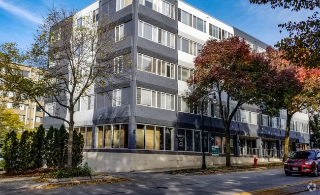 Building Photo - 3575 N Oakland Ave Rental
