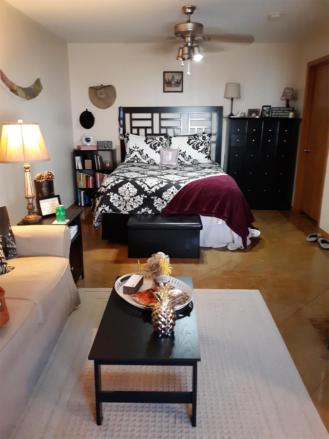 Photo - 210 S Husband St