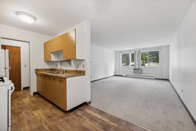 Photo - 1776 St. Clair Ave