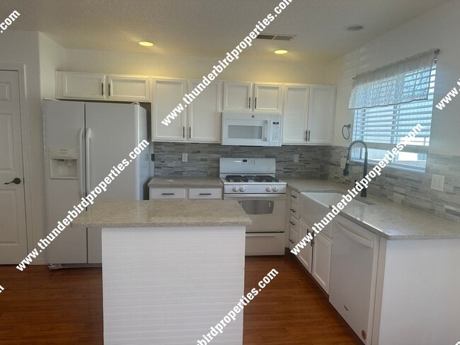 Photo - $500 off first months rent!! Gated communi...