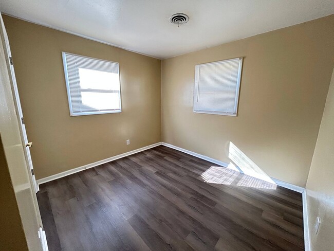 Photo - Update Single Family in Dayton!