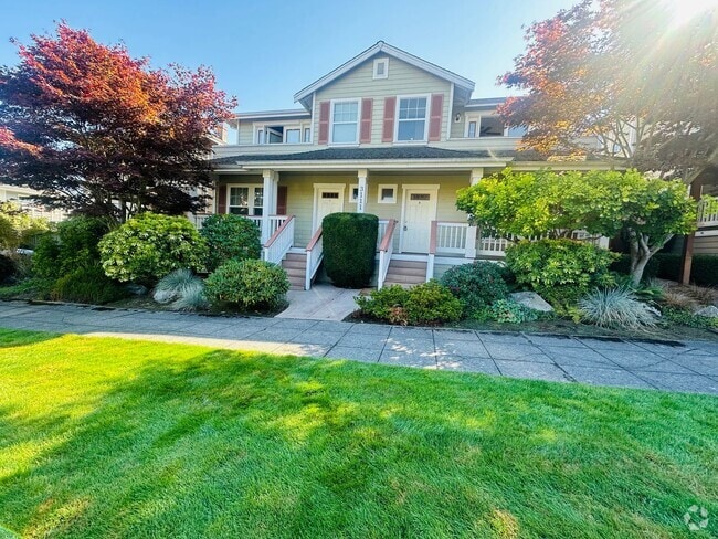 Building Photo - Beautiful 3 Bedroom Townhome with Garage i...