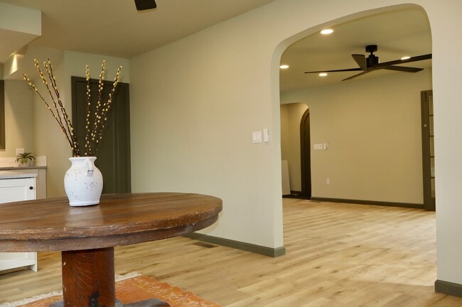 Photo - 189 N Balph Ave