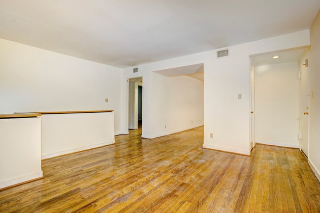 Photo - 2204 Washington Ave