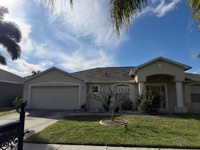 Building Photo - 1743 Laramie Cir