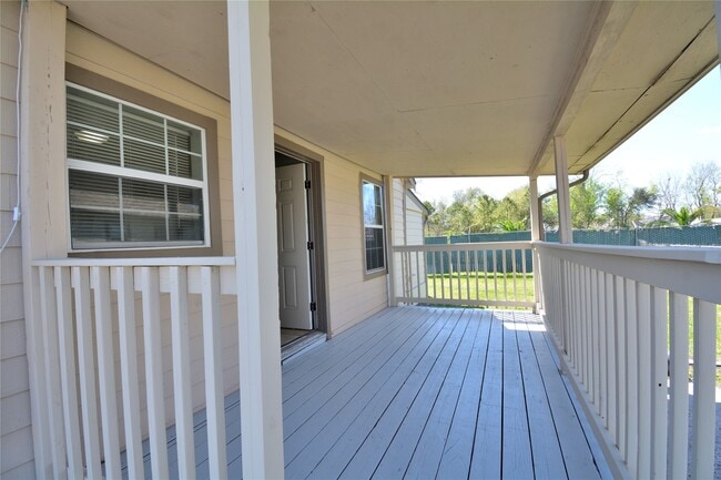 Building Photo - 13110 2nd St