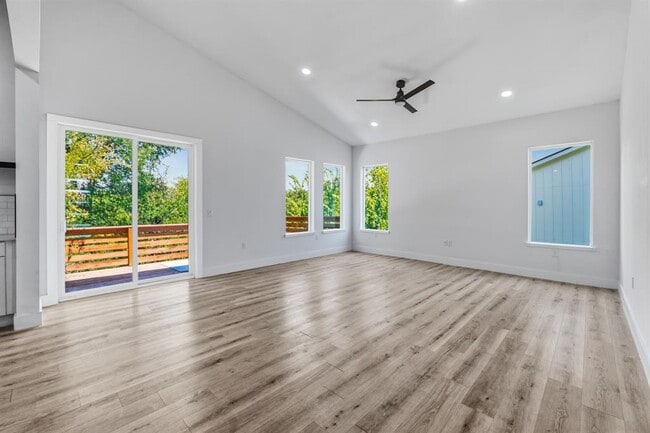 5010 Baker St