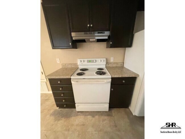 Photo - 10047 Hillview Dr