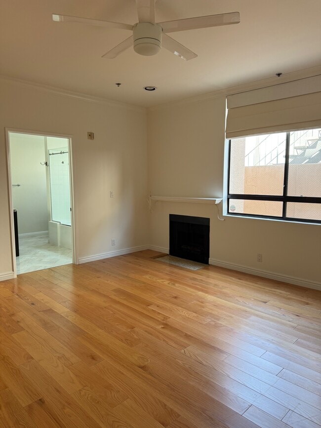 1238 S Holt Ave Unidad Holt